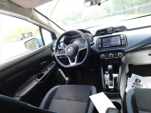 2023 Nissan Versa 1.6 SV