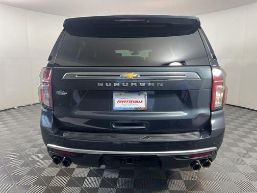 2022 Chevrolet Suburban 4WD High Country