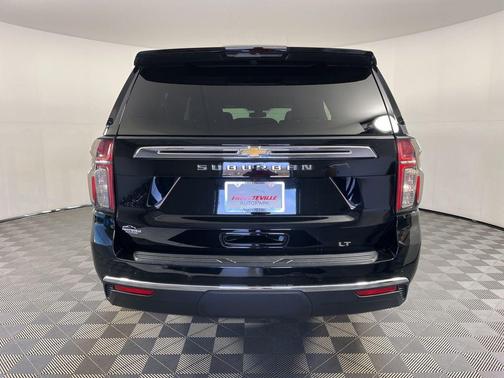 2021 Chevrolet Suburban LT
