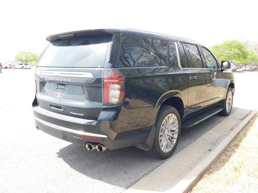 Black 2023 Chevrolet Suburban Premier