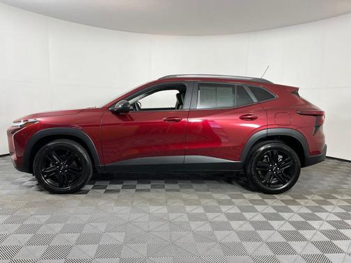 Crimson Metallic 2024 Chevrolet Trax FWD ACTIV