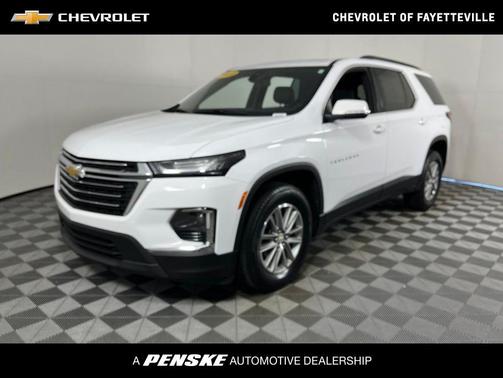 Summit White 2023 Chevrolet Traverse LT Leather