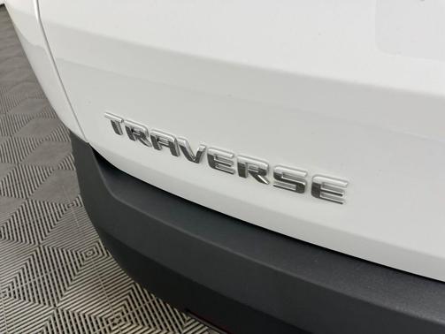 Summit White 2023 Chevrolet Traverse LT Leather