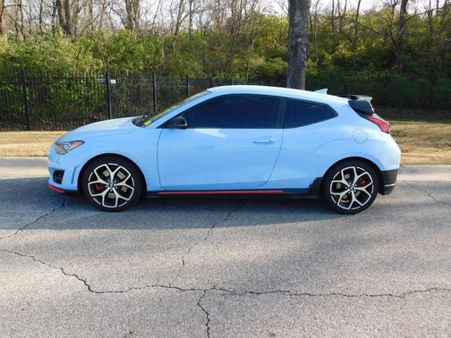 2019 Hyundai Veloster Base