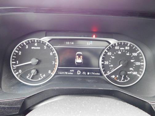 2023 Nissan Pathfinder SL 4WD