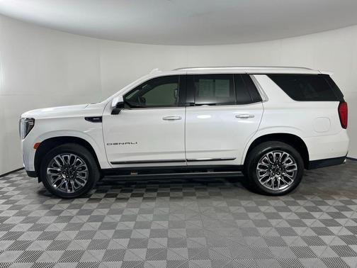 White Frost Tricoat 2024 GMC Yukon Denali Ultimate