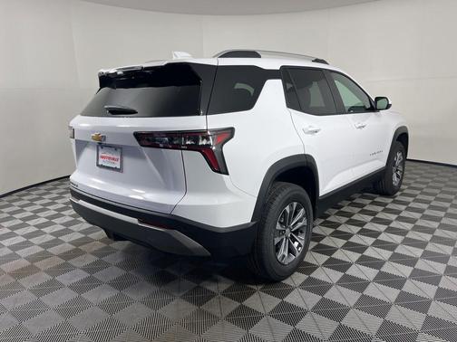 Summit White 2026 Chevrolet Equinox 1LT