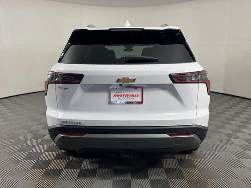 Summit White 2026 Chevrolet Equinox 1LT