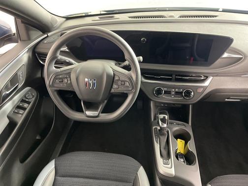 2024 Buick Envista Preferred FWD