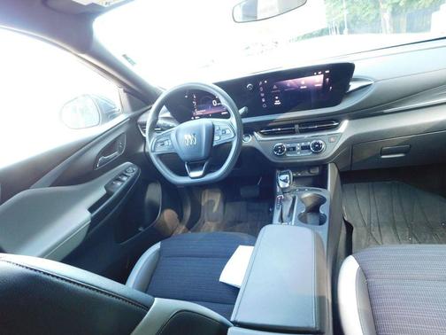2024 Buick Envista Preferred FWD