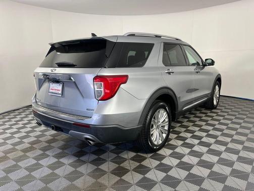 ICONIC SILVER METALLIC 2021 Ford Explorer Limited