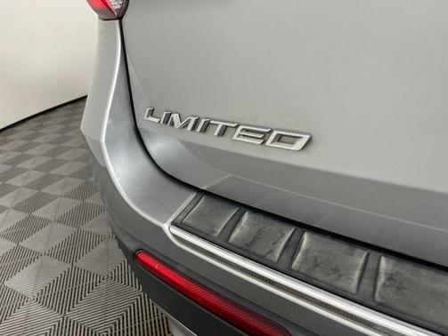 ICONIC SILVER METALLIC 2021 Ford Explorer Limited