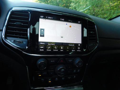 2020 Jeep Grand Cherokee Altitude