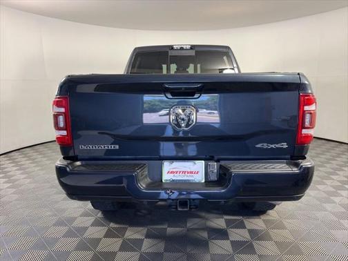 2020 RAM 2500 Laramie Crew Cab 4X4 6'4' Box