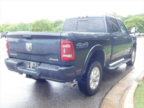 2020 RAM 2500 Laramie Crew Cab 4X4 6'4' Box