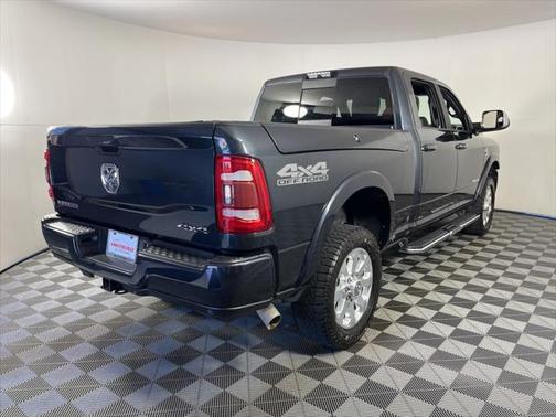 2020 RAM 2500 Laramie Crew Cab 4X4 6'4' Box