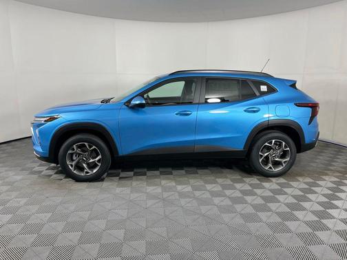 Marina Blue Metallic 2026 Chevrolet Trax LT
