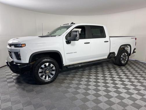 2022 Chevrolet Silverado 2500 Custom