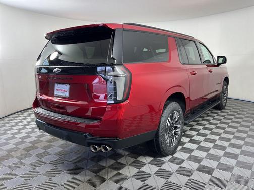 2026 Chevrolet Suburban Z71, 4WD