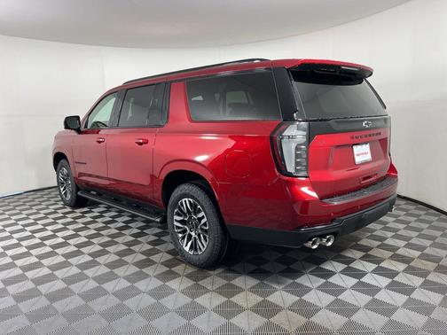 2026 Chevrolet Suburban Z71, 4WD