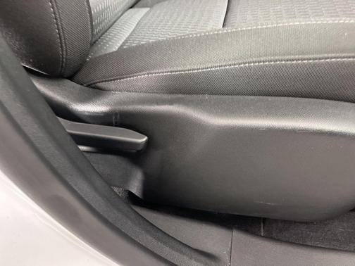 Summit White 2025 Chevrolet Equinox 1LT