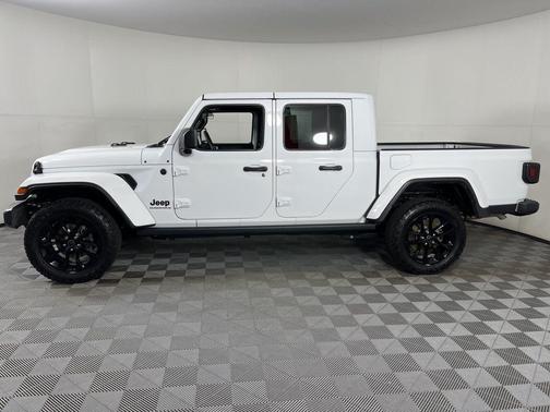 2024 Jeep Gladiator Nighthawk