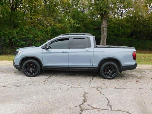 2022 Honda Ridgeline Black