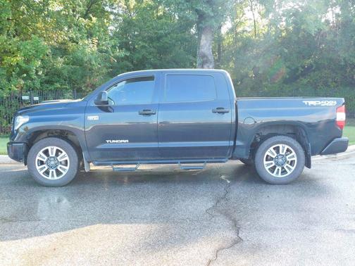 2019 Toyota Tundra SR5