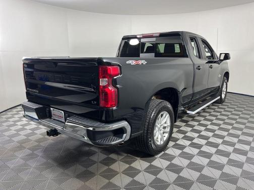 Black 2020 Chevrolet Silverado 1500 LT