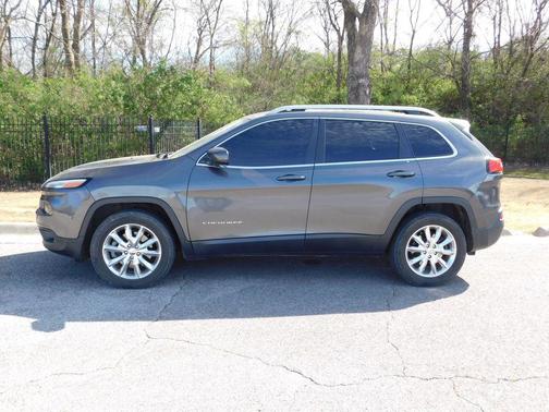 Granite Crystal Metallic Clearcoat 2015 Jeep Cherokee Latitude