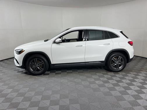 2024 Mercedes-Benz GLA 250 Base