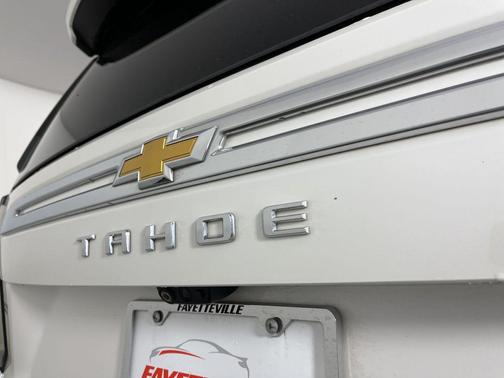Iridescent Pearl Tricoat 2022 Chevrolet Tahoe 4WD High Country