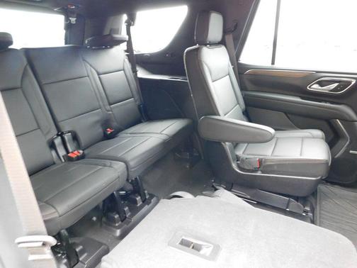 Iridescent Pearl Tricoat 2022 Chevrolet Tahoe 4WD High Country