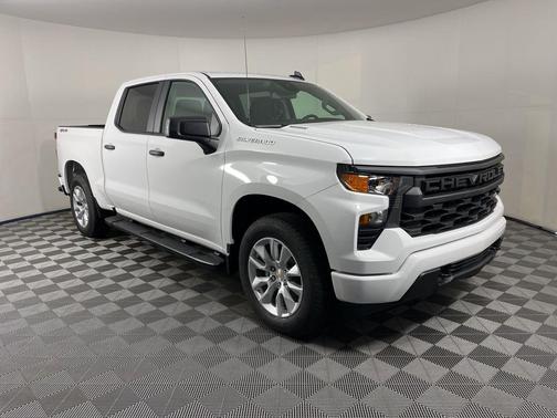 Summit White 2026 Chevrolet Silverado 1500 Custom