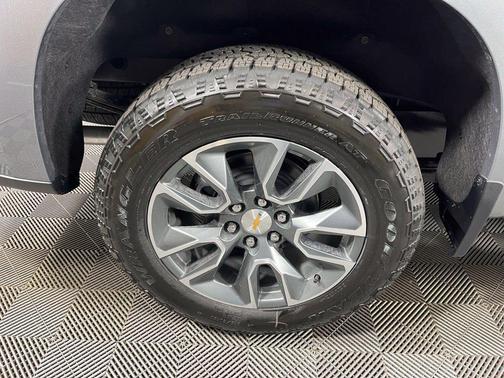 Sterling Gray Metallic 2026 Chevrolet Silverado 1500 LT