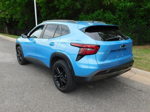 Marina Blue Metallic 2025 Chevrolet Trax FWD ACTIV