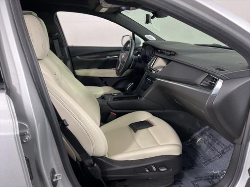 2020 Cadillac XT5 Sport