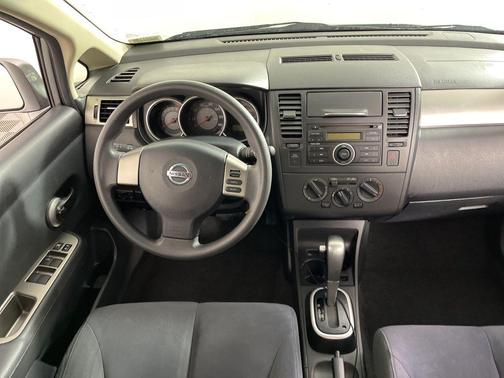 2009 Nissan Versa 1.8 S