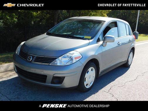 2009 Nissan Versa 1.8 S