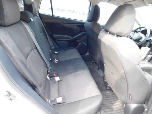 2019 Subaru Impreza 2.0i