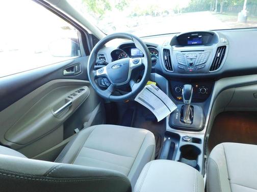 MAGNETIC METALLIC 2015 Ford Escape SE