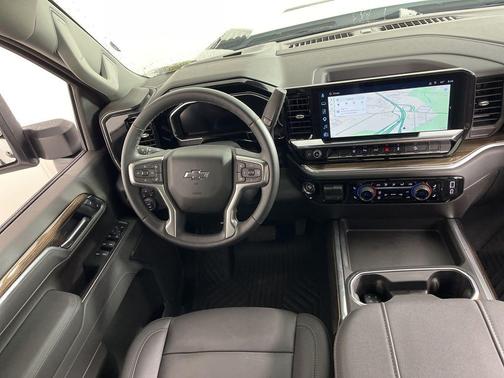 Summit White 2026 Chevrolet Silverado 2500 LT