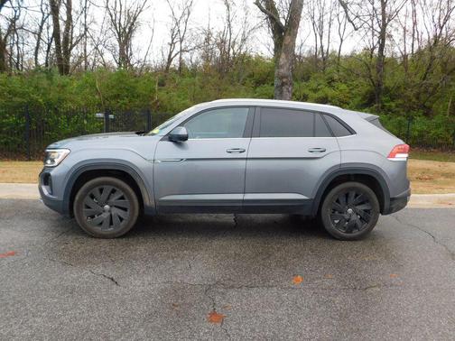 2024 Volkswagen Atlas Cross Sport 2.0T SE w/Technology 4MOTION