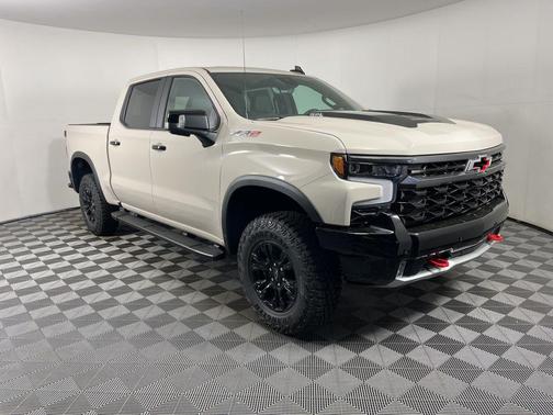 White Sands 2026 Chevrolet Silverado 1500 ZR2