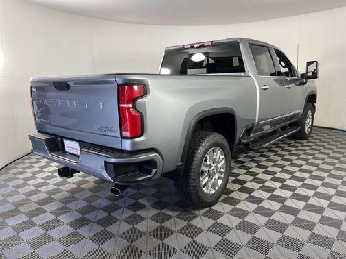 2025 Chevrolet Silverado 2500 High Country