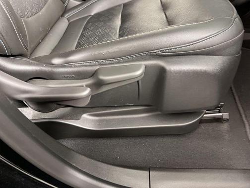 2023 Chevrolet Bolt EV FWD 2LT