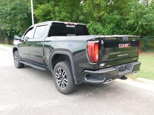 Onyx Black 2024 GMC Sierra 1500 AT4