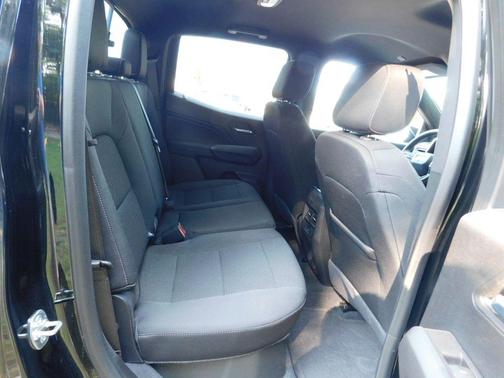 Onyx Black 2024 GMC Canyon Elevation