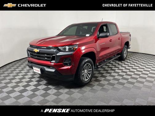 Radiant Red Tintcoat 2024 Chevrolet Colorado LT