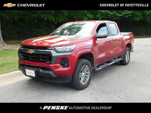 Radiant Red Tintcoat 2024 Chevrolet Colorado LT